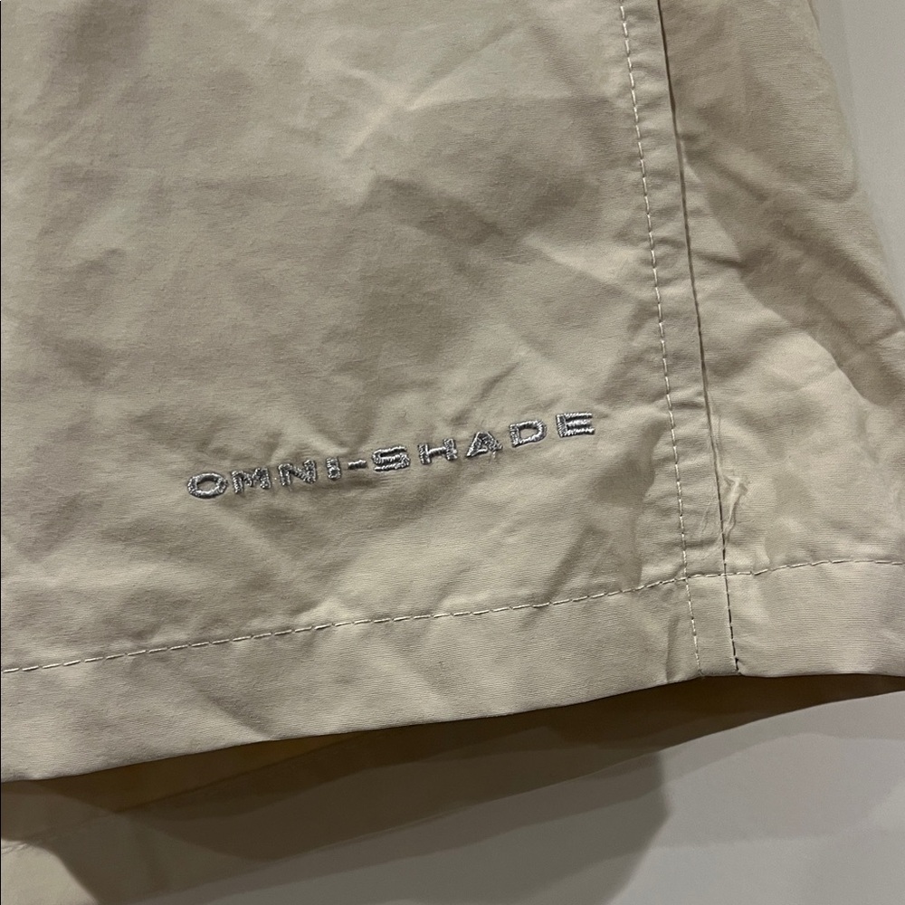 Columbia Omni-Shade Men's Khaki Performance Shorts - Picture 2 of 10